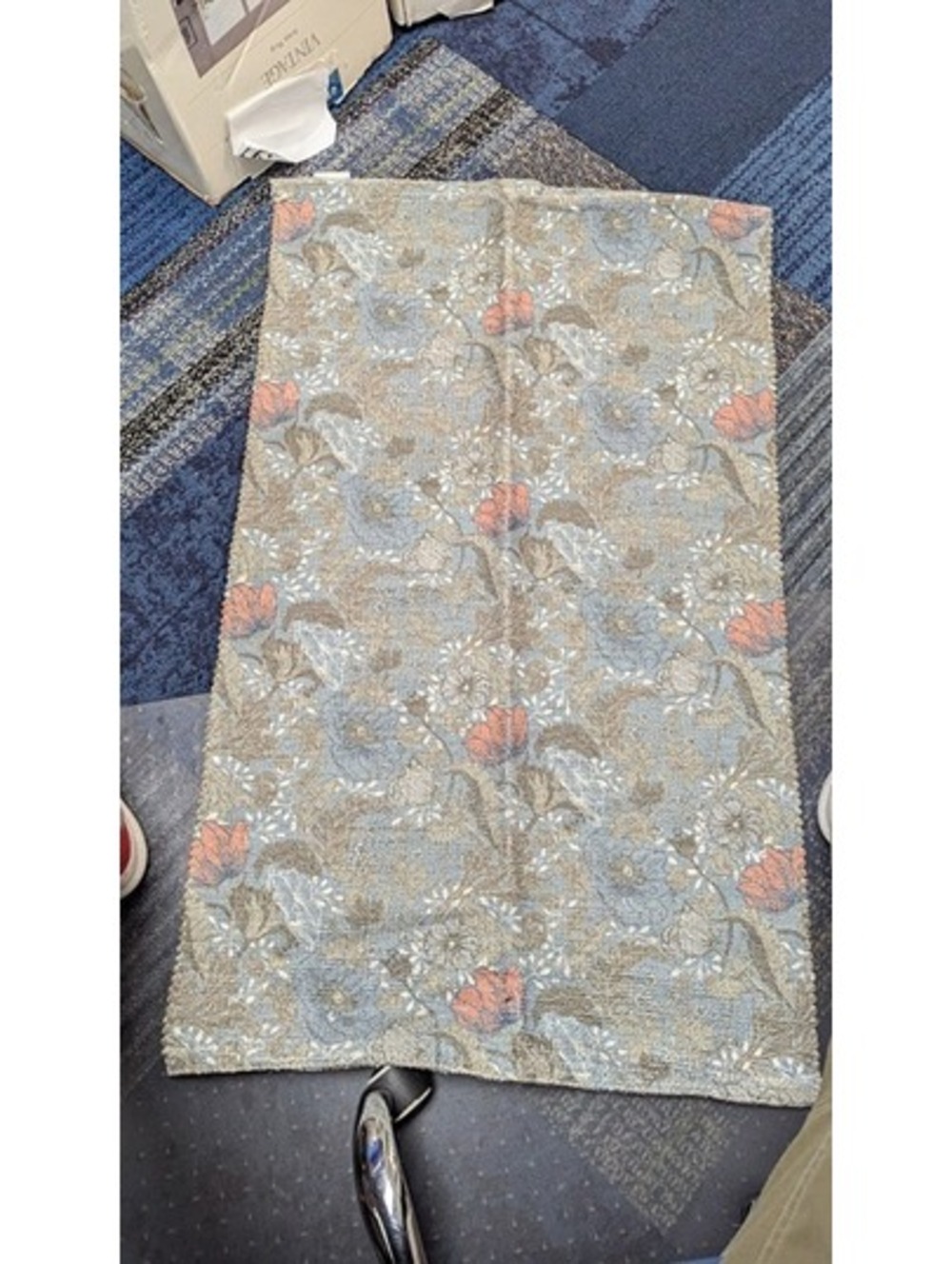 Brand New Raj Reversible Accent Rug 27"x45" - Picture 2 of 4